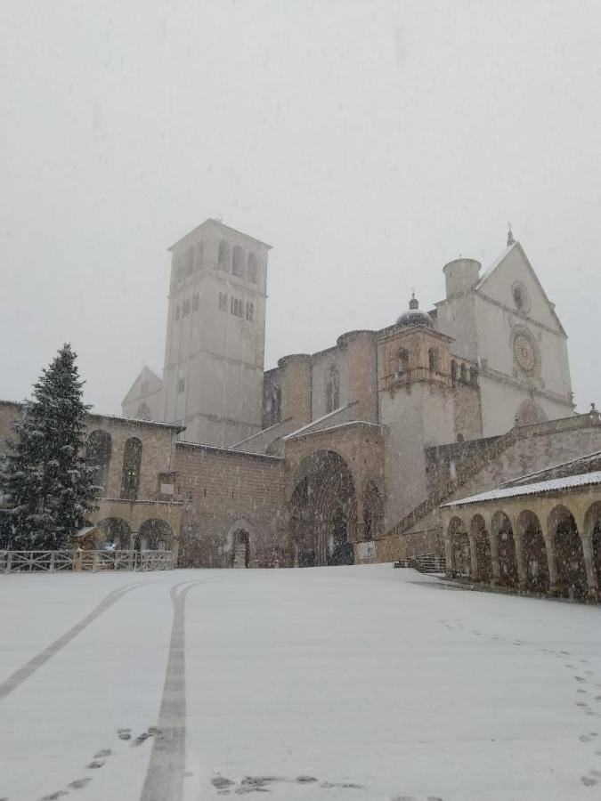 Hotel Villa Elda Assisi Exterior foto