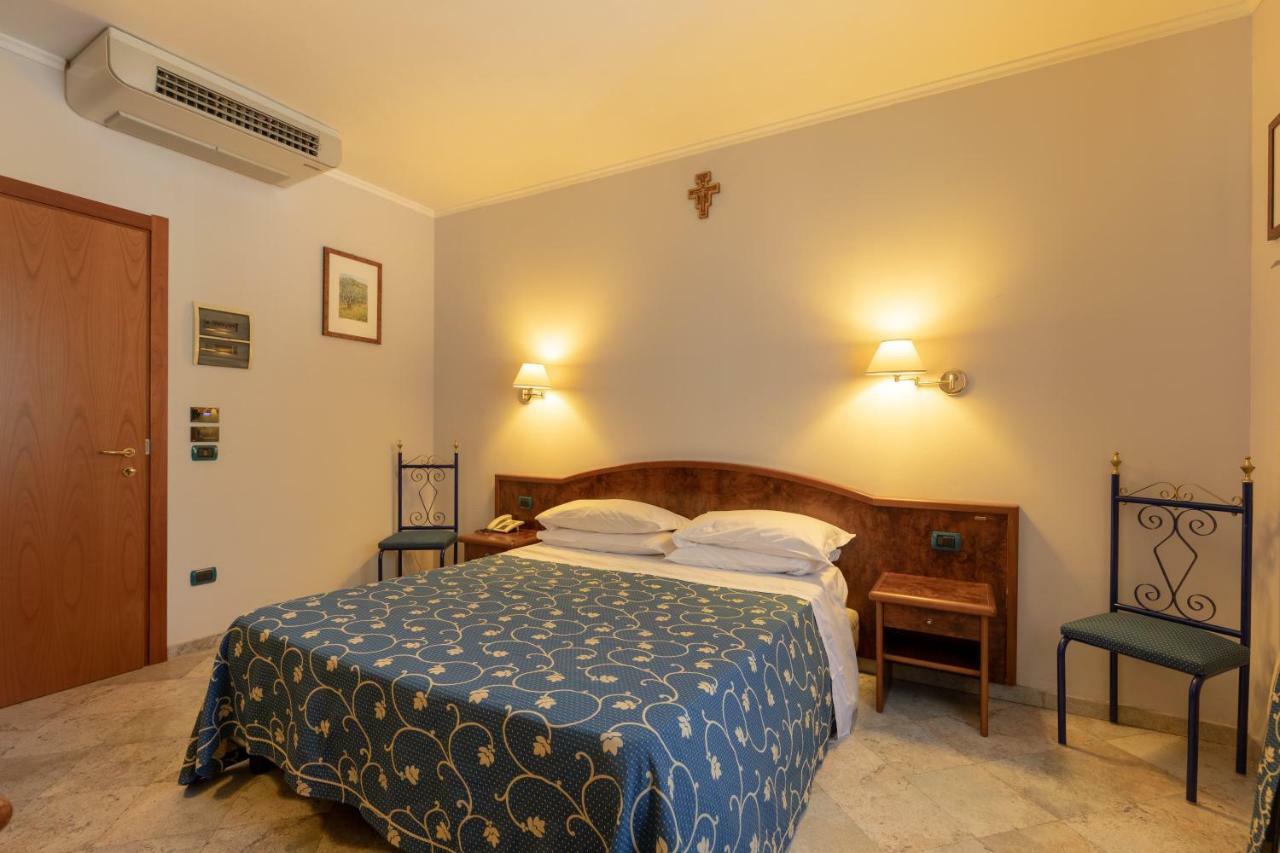 Hotel Villa Elda Assisi Exterior foto